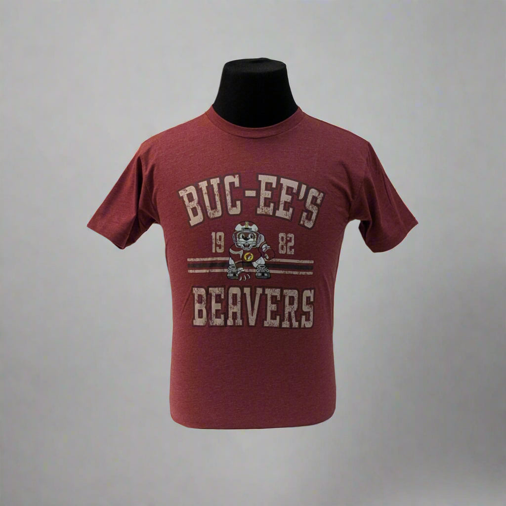 Buc-ee's サッカーシャツ レッド Lサイズ Buc-ee's Beaver Football T-shirt | Available Here — Texas Snax