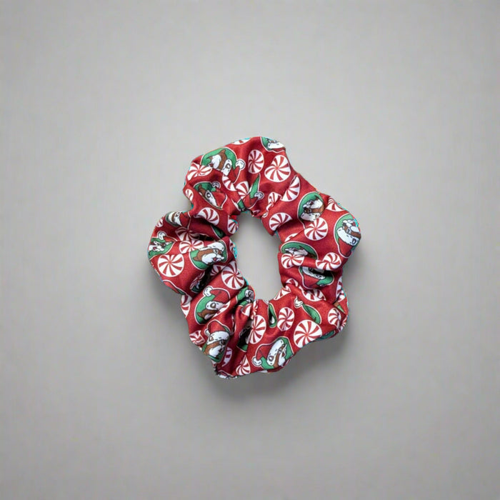 Buc-ee's Peppermint Christmas Scrunchie