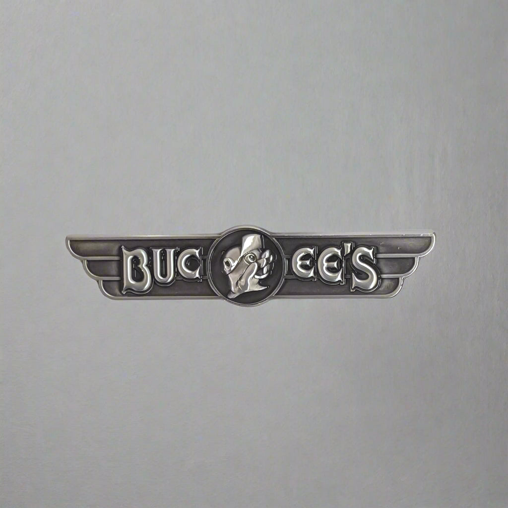 Buc-ee's Retro Wings Magnet