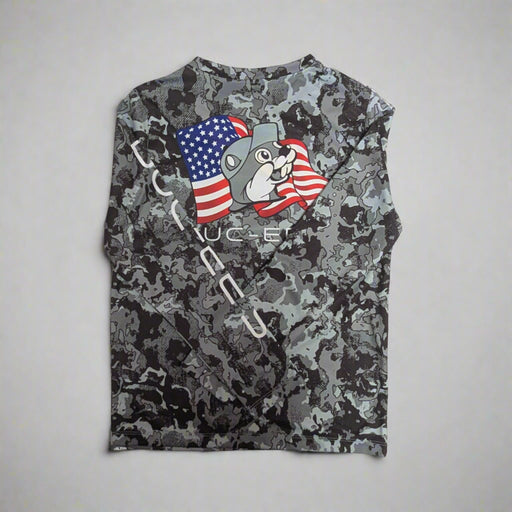 Buc-ee's Youth Long Sleeve Performance Camo Flag Shirt
