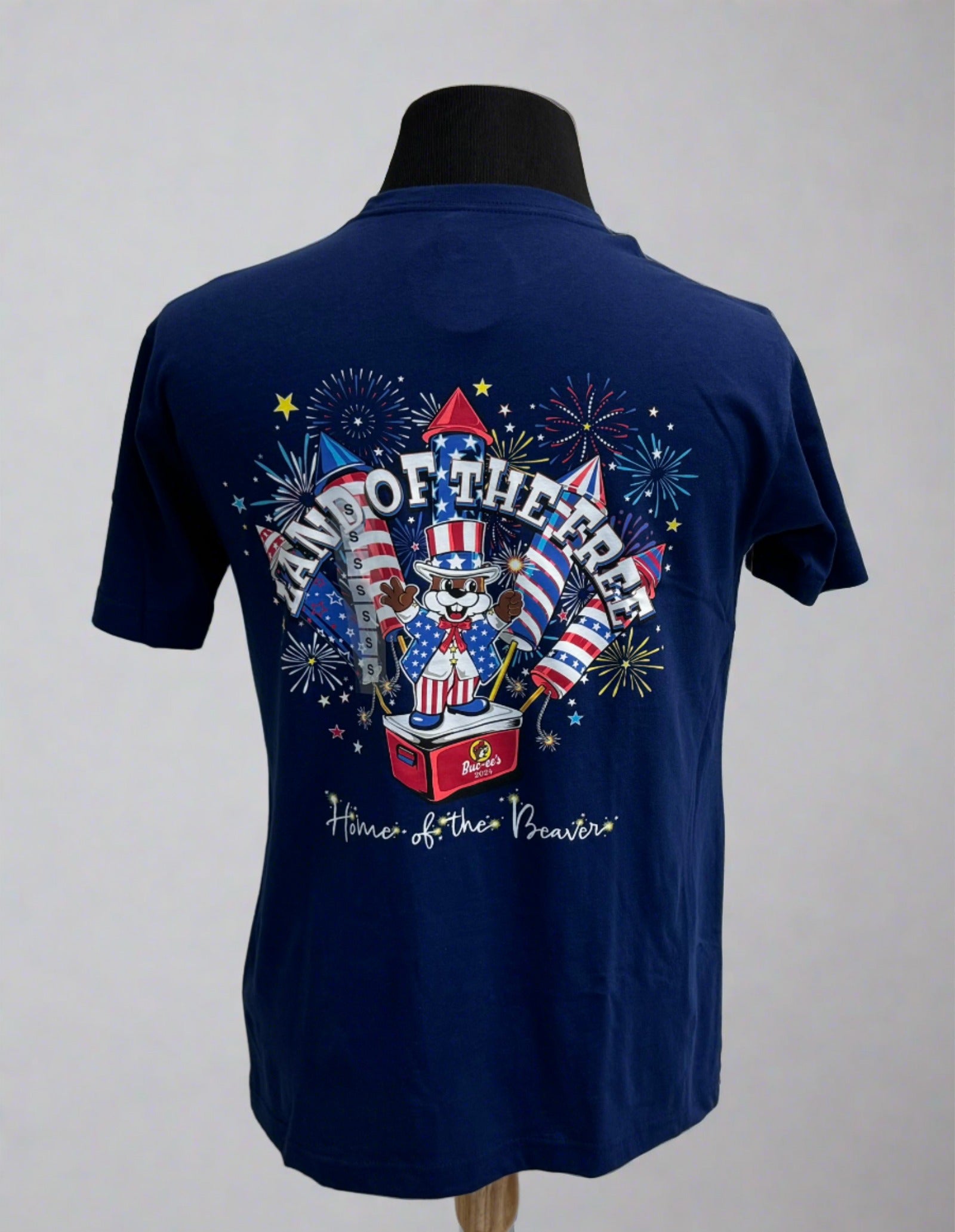 Buc-ee's 4th of July Shirt "Land of The Free" - Texas Snax