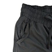 Up close view on the Cloud Knit short pocket