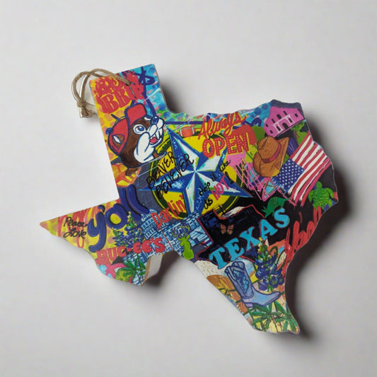 Buc-ee's Texas Pride Wooden State Cutout