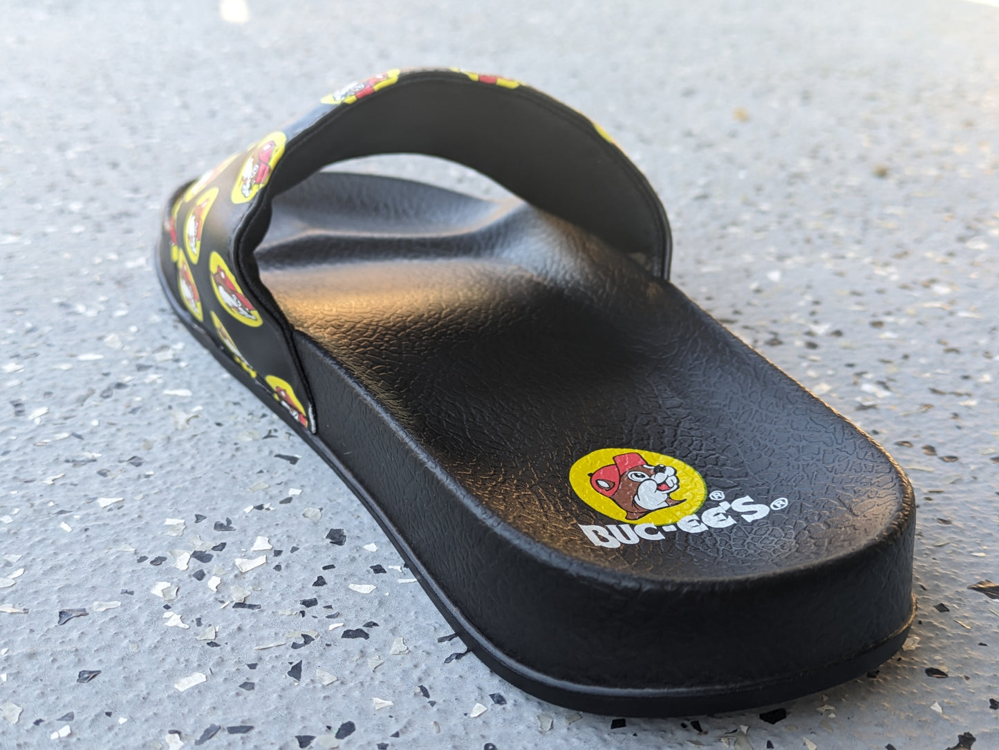 Buc-ee's Pool Slide Sandals