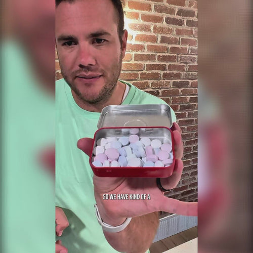 Buc-ee’s Blast Pop Mints review and taste test featuring three sugar-free flavors: Cherry, Lemon-Lime, and Blue Raspberry, packaged in a patriotic red, white, and blue tin with Buc-ee the Beaver