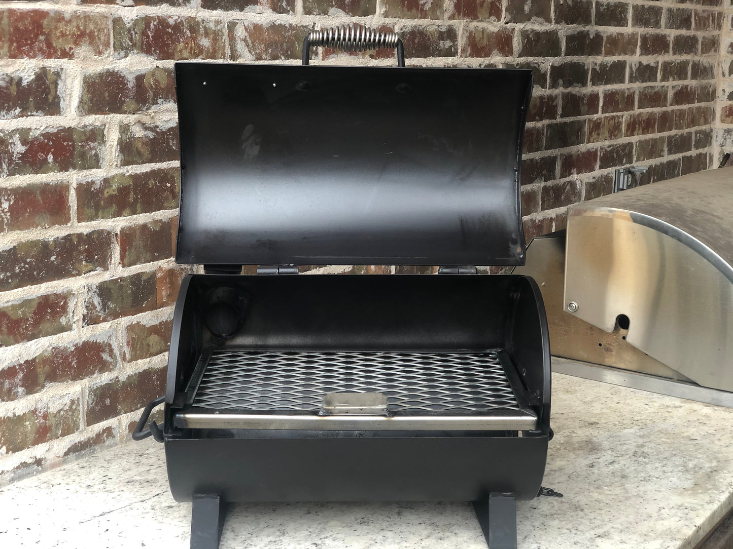 Portable Tabletop Grill/Smoker